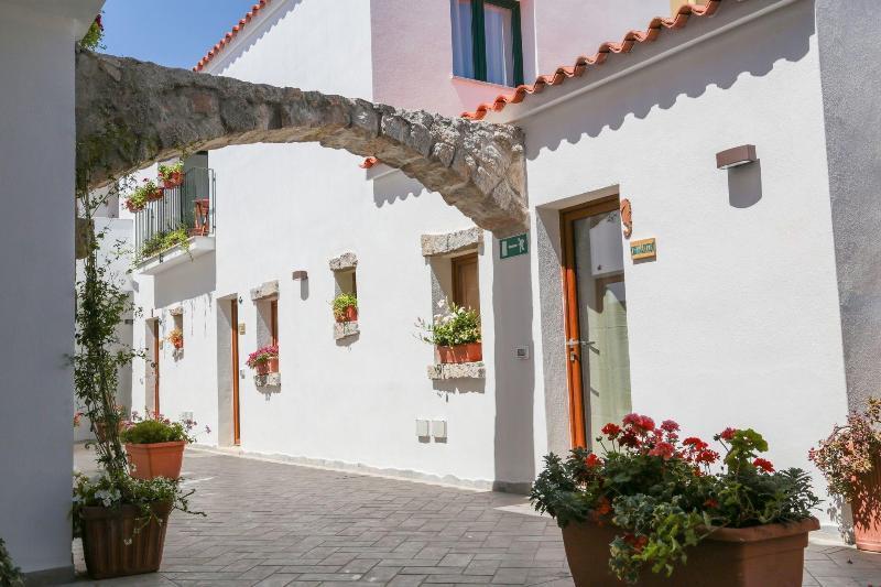 Olbia Domus Inn Exterior photo